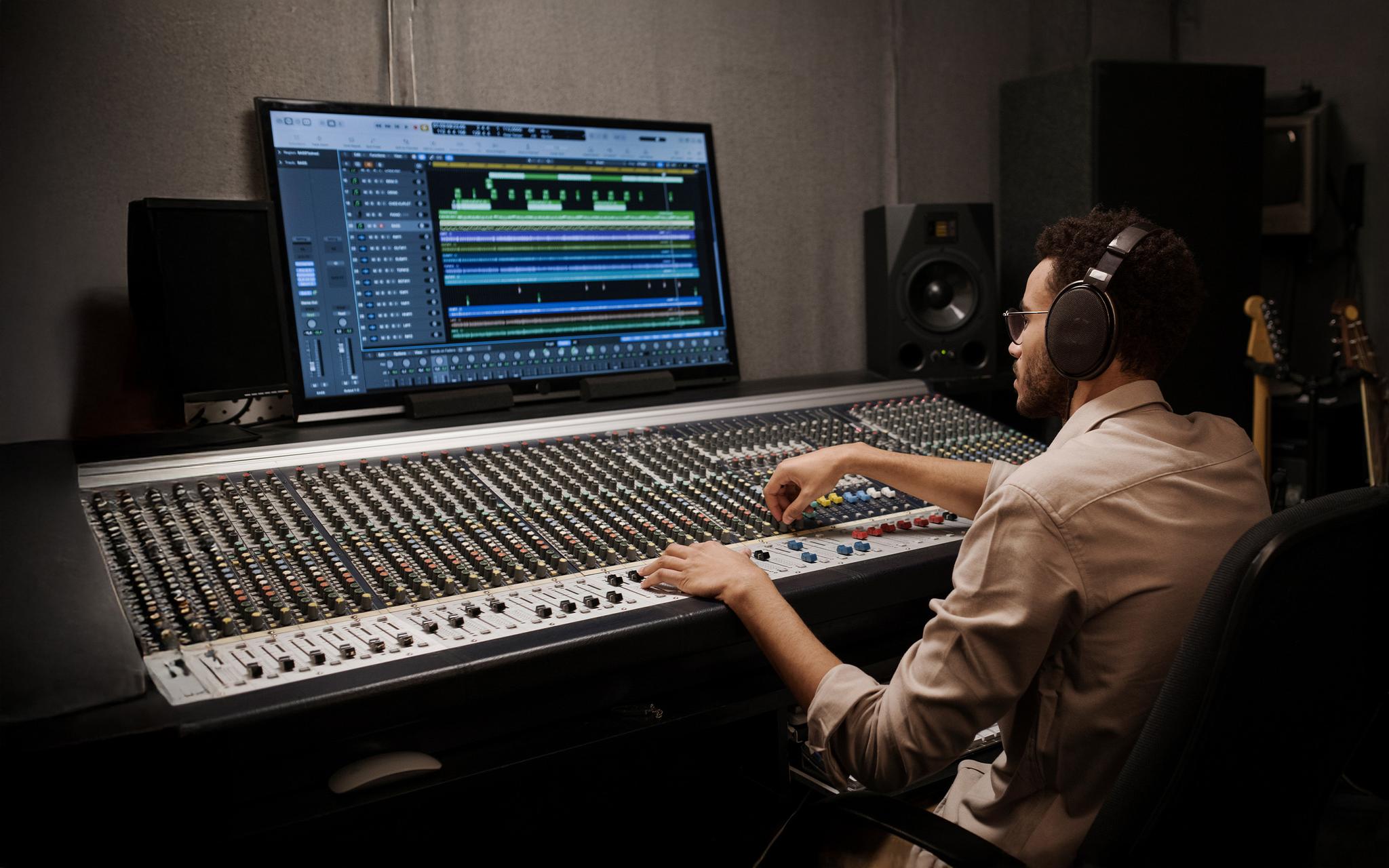 Sound Engineering Diploma - Course Cover Image